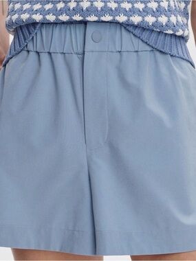 Varley Nila Mid Rise Short